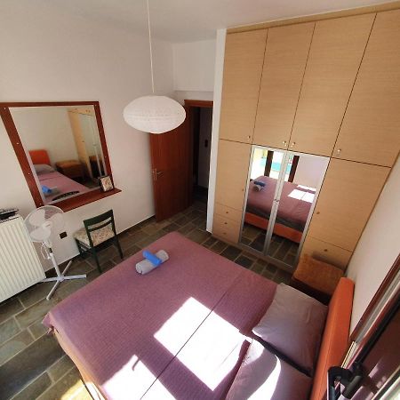 Julia'S Apartment กาลามาตา ภายนอก รูปภาพ