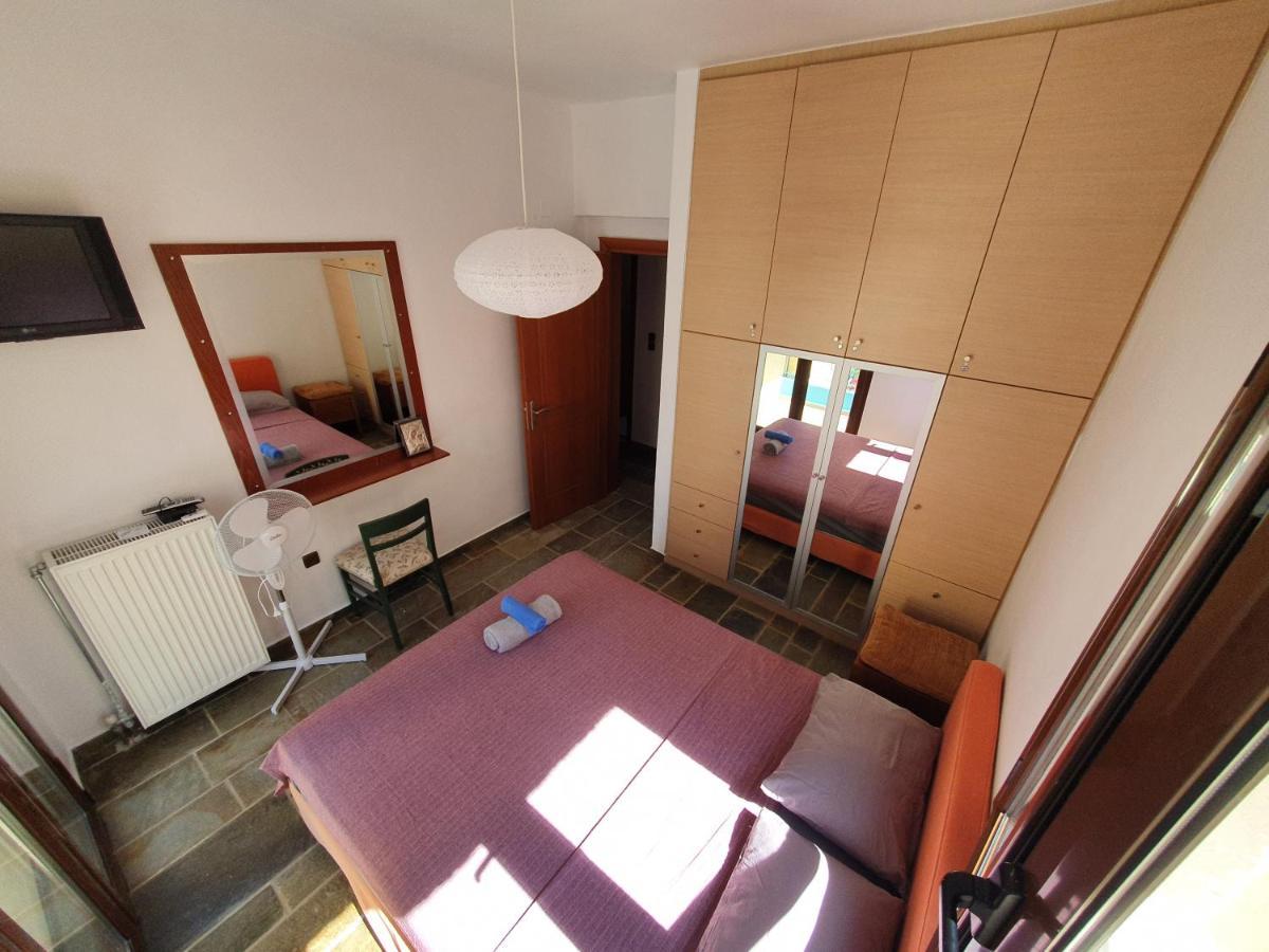 Julia'S Apartment กาลามาตา ภายนอก รูปภาพ