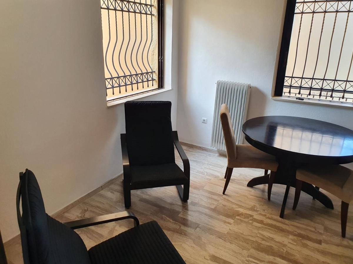 Julia'S Apartment กาลามาตา ภายนอก รูปภาพ