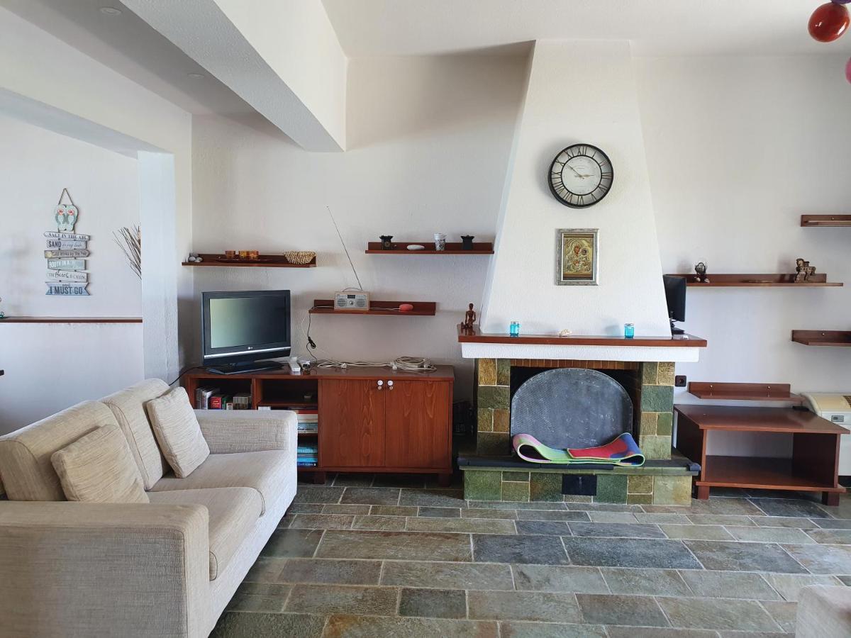 Julia'S Apartment กาลามาตา ภายนอก รูปภาพ