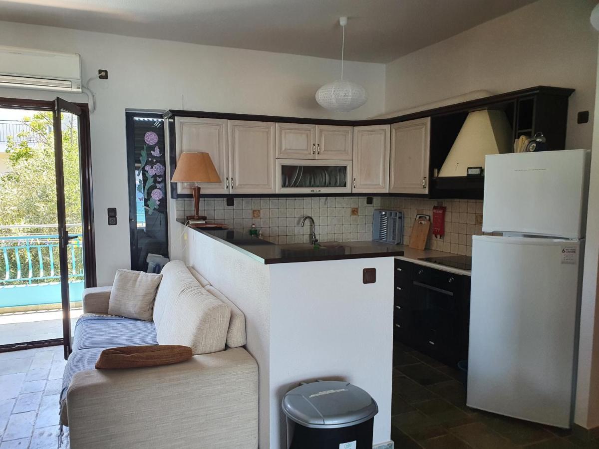 Julia'S Apartment กาลามาตา ภายนอก รูปภาพ
